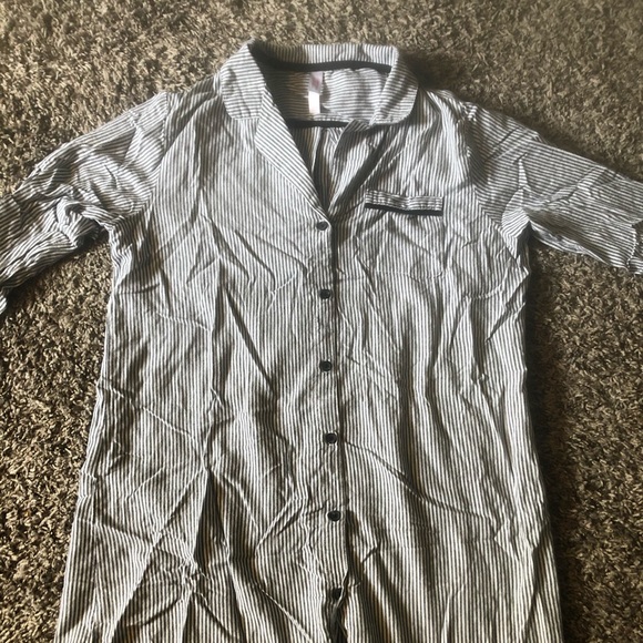 Pin stripe sleep tunic - Picture 2 of 2